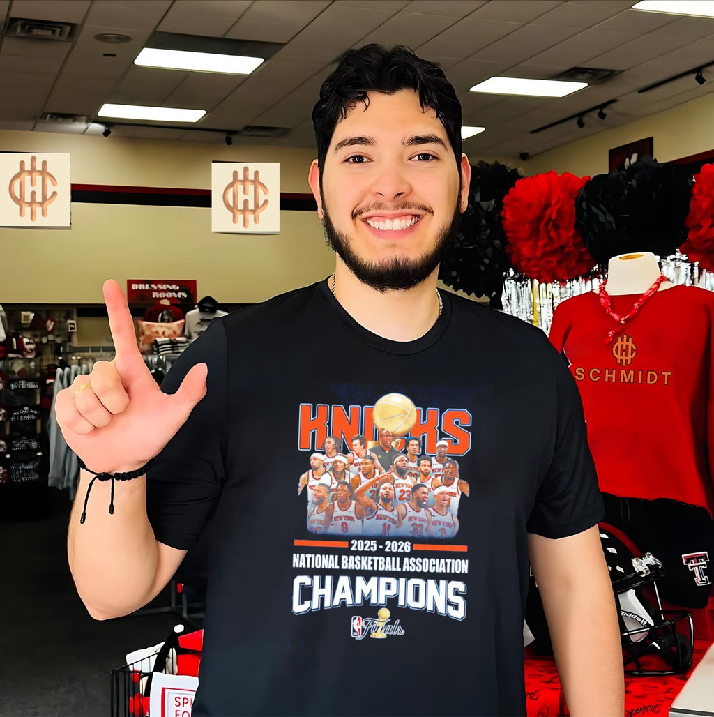 2025-2026 NBA Champions New York Knicks player skyline T-shirt