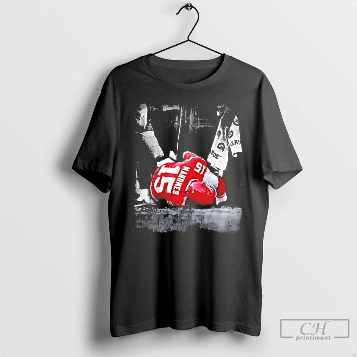 Classic Patrick Mahomes Injury 2025 T-Shirts, Hoodie, Sweatshirt | AU01DripNestTees.com