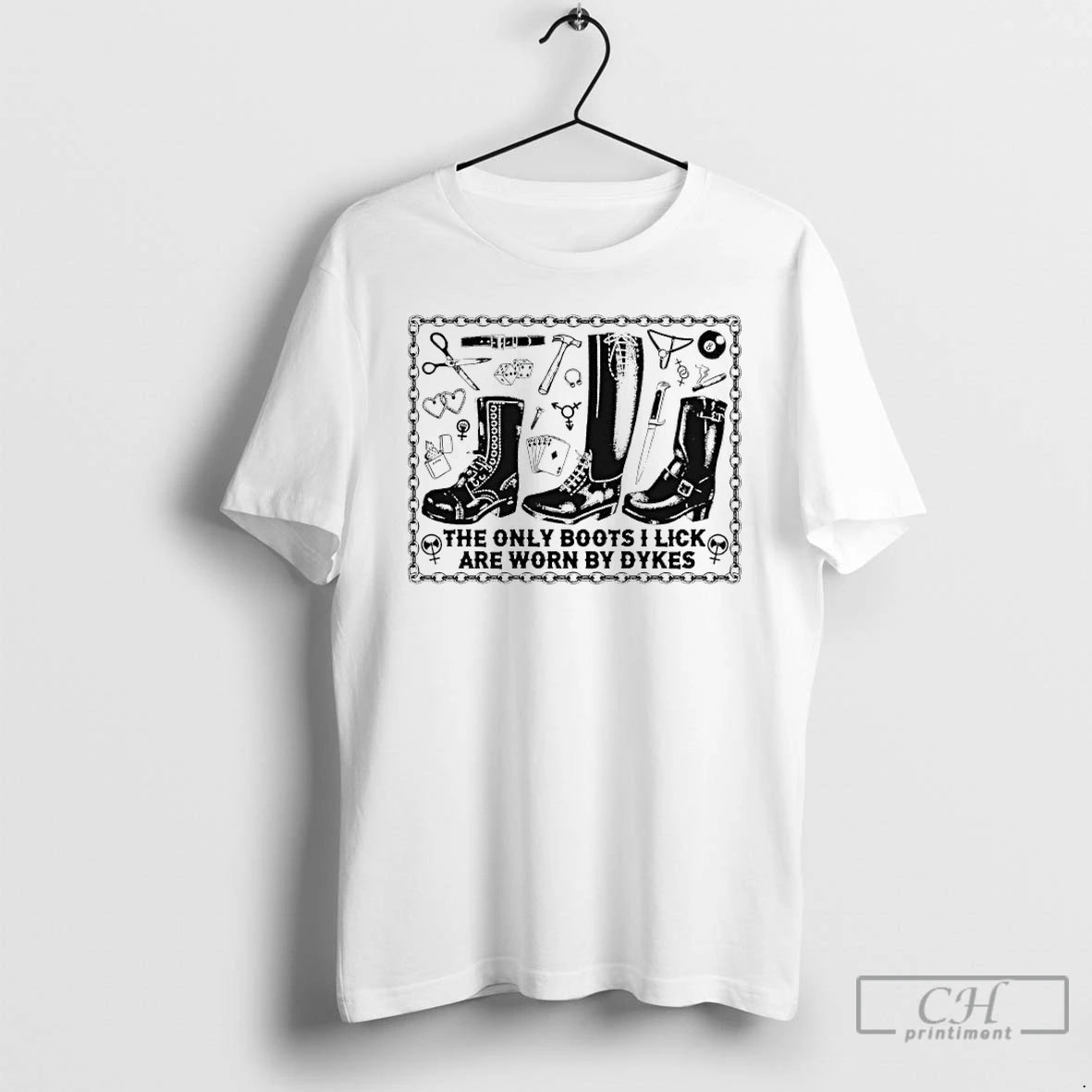 Classic The Only Boots I Lick Are Worn By Dykes T-Shirts, Hoodie, Sweatshirt | AU01DripNestTees.com