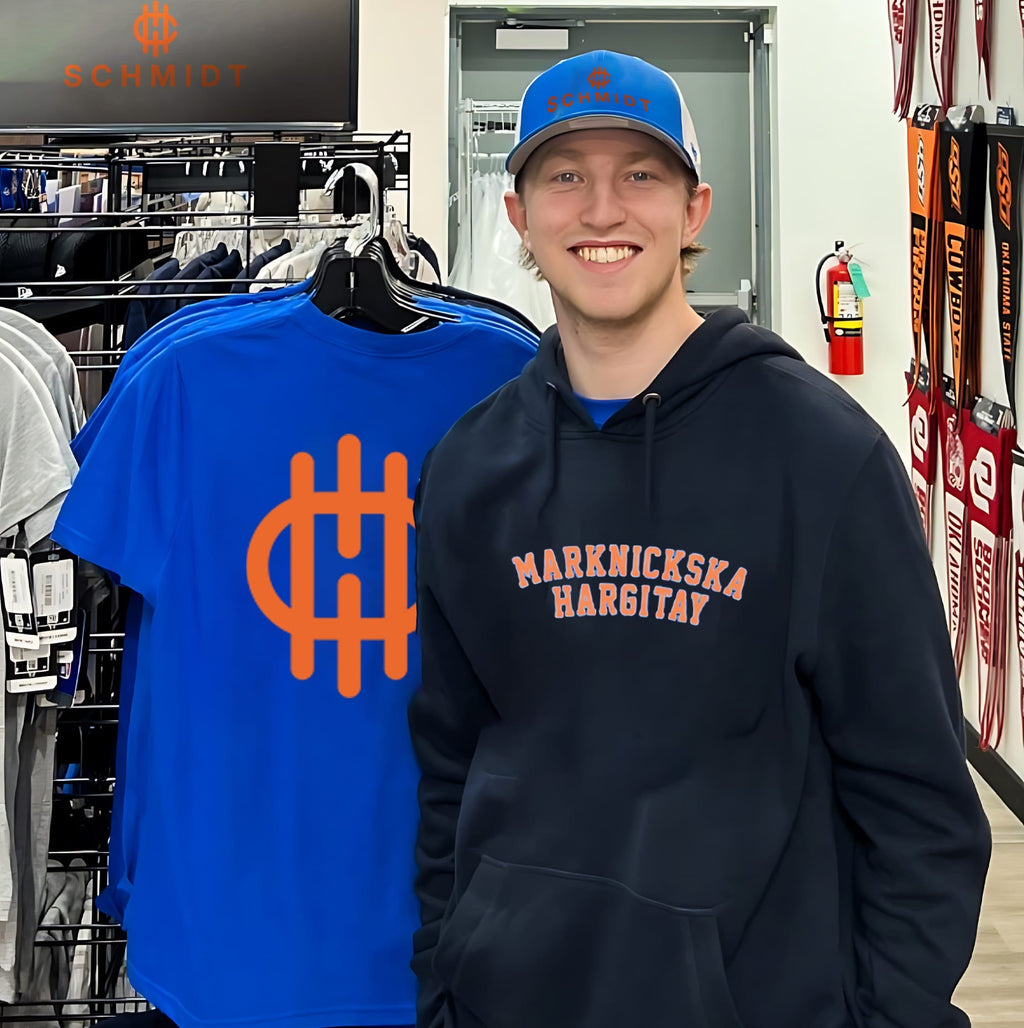 Mariska Hargitay New York Knicks shirt