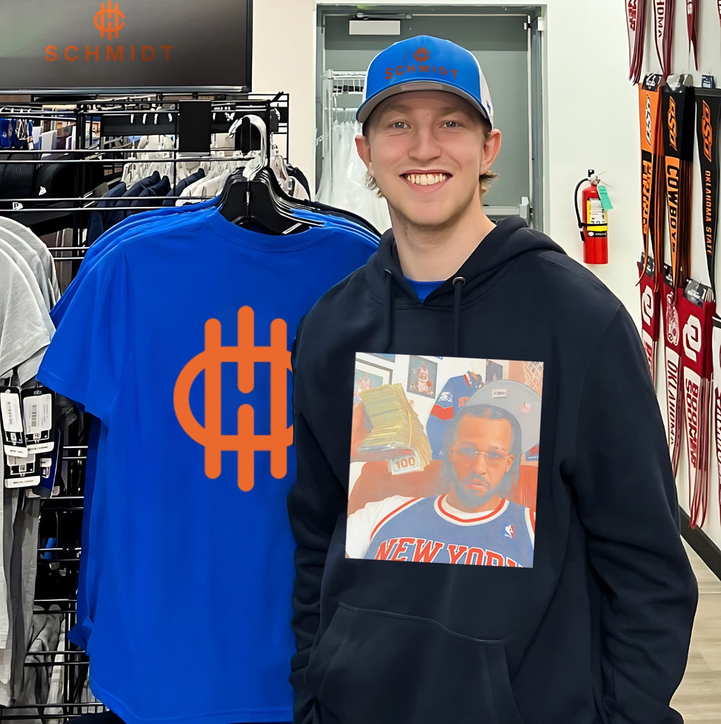 NY Knicks Jalen Brunson holding cash vintage shirt