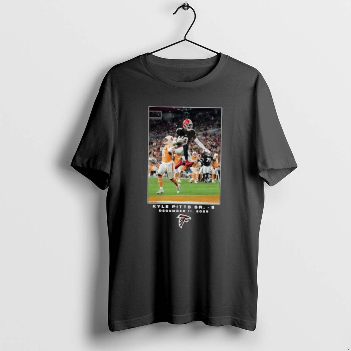 Official Atlanta Falcons Kyle Pitts Sr T-Shirts, Hoodie, Sweatshirt | AU01DripNestTees.com