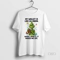 Official Grinch My Wallet Is Like An Onion When I Open It It Makes Me T-Shirts, Hoodie, Sweatshirt | AU01DripNestTees.com