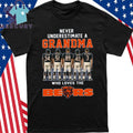 Never Underestimate A Grandma Who Loves The Bears Shirt