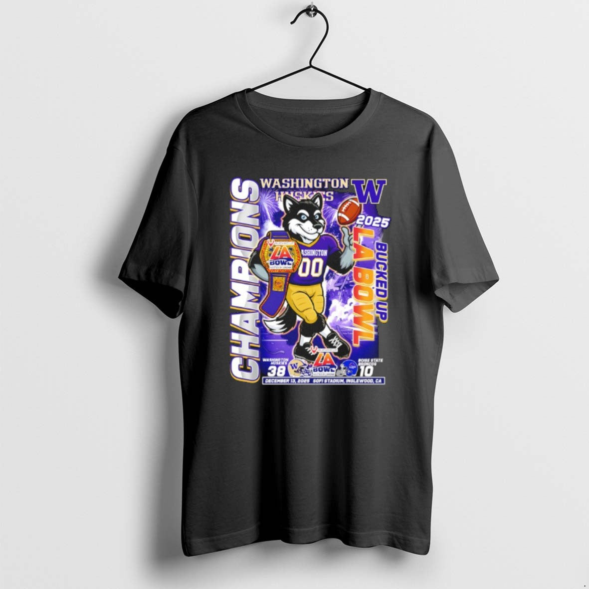 Official Washington Huskies Bucked Up La Bowl Champions Mascot 2025 T-Shirts, Hoodie, Sweatshirt | AU01DripNestTees.com