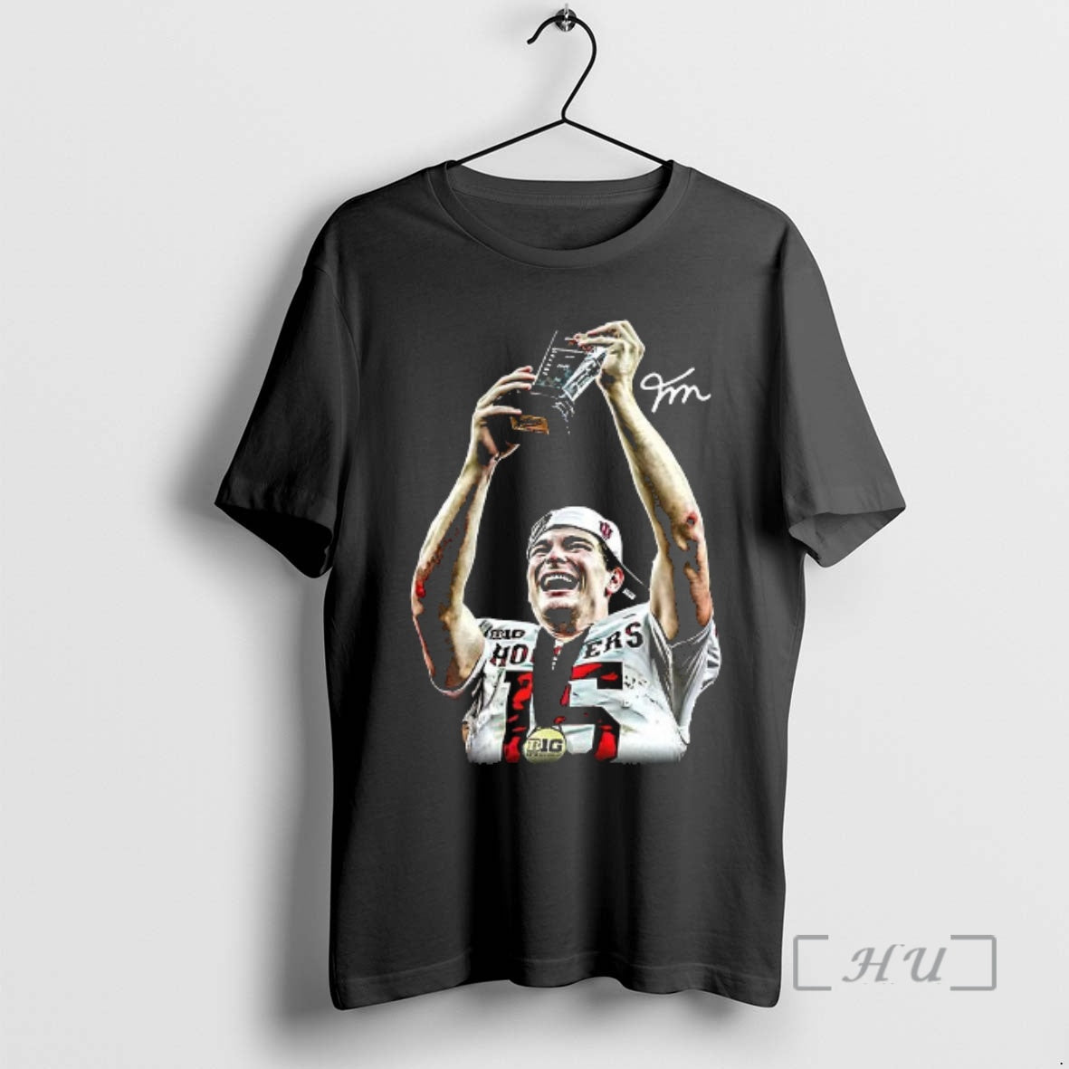 Officials Fernando Mendoza Hoosiers Indiana Football Mvp Trophy Signature T-Shirts, Hoodie, Sweatshirt | AU01DripNestTees.com