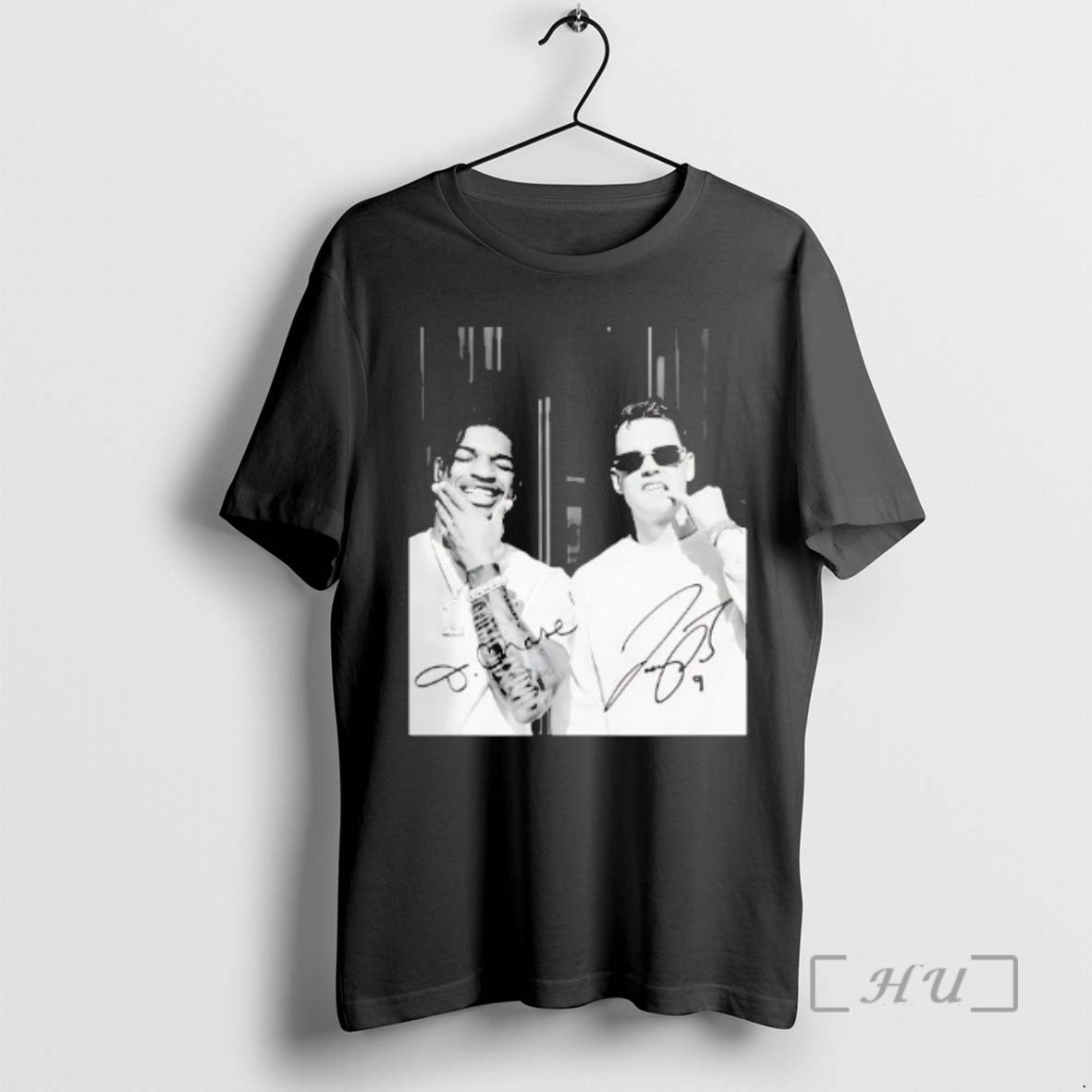Officials Joe Burrow And Jamarr Chase Smile Signatures T-Shirts, Hoodie, Sweatshirt | AU01DripNestTees.com
