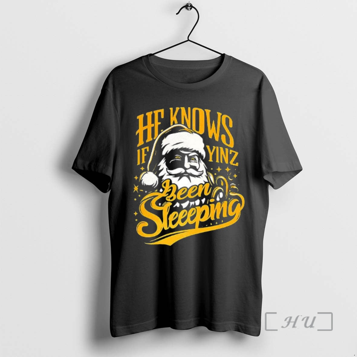 Officials Santa He Knows If Yinz Been Sleeping Pittsburgh Christmas T-Shirts, Hoodie, Sweatshirt | AU01DripNestTees.com