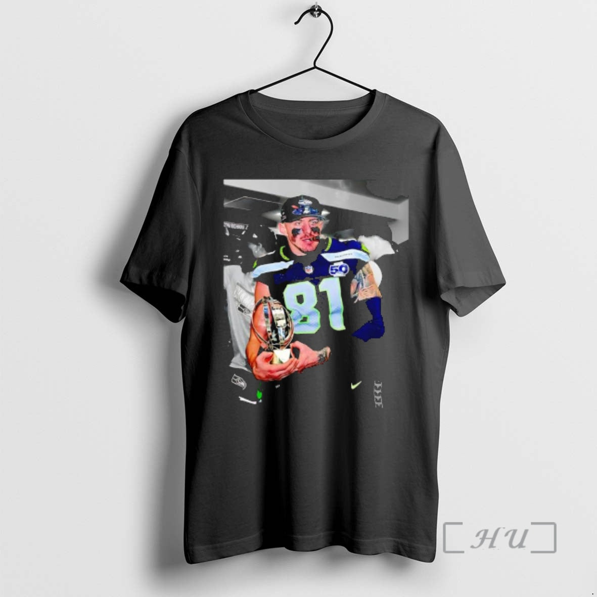 Officials Seahawks Eric Saubert 81 Smoking Graphic T-Shirts, Hoodie, Sweatshirt | AU01DripNestTees.com