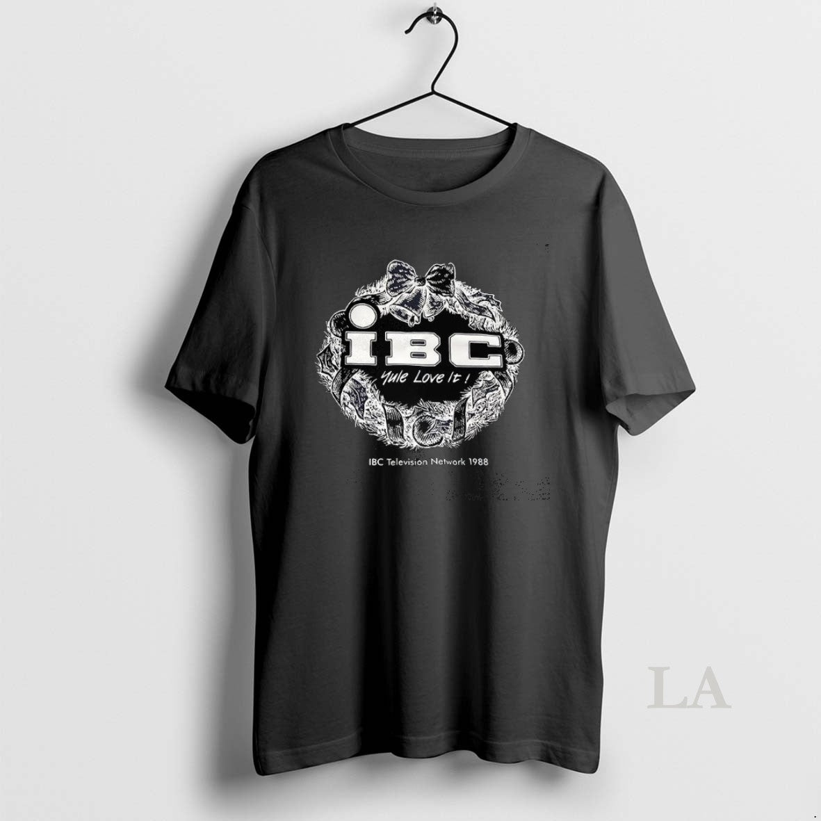 Original Ibc Yule Love It Television Network 1988 Christmas Wreath T-Shirts, Hoodie, Sweatshirt | AU01DripNestTees.com