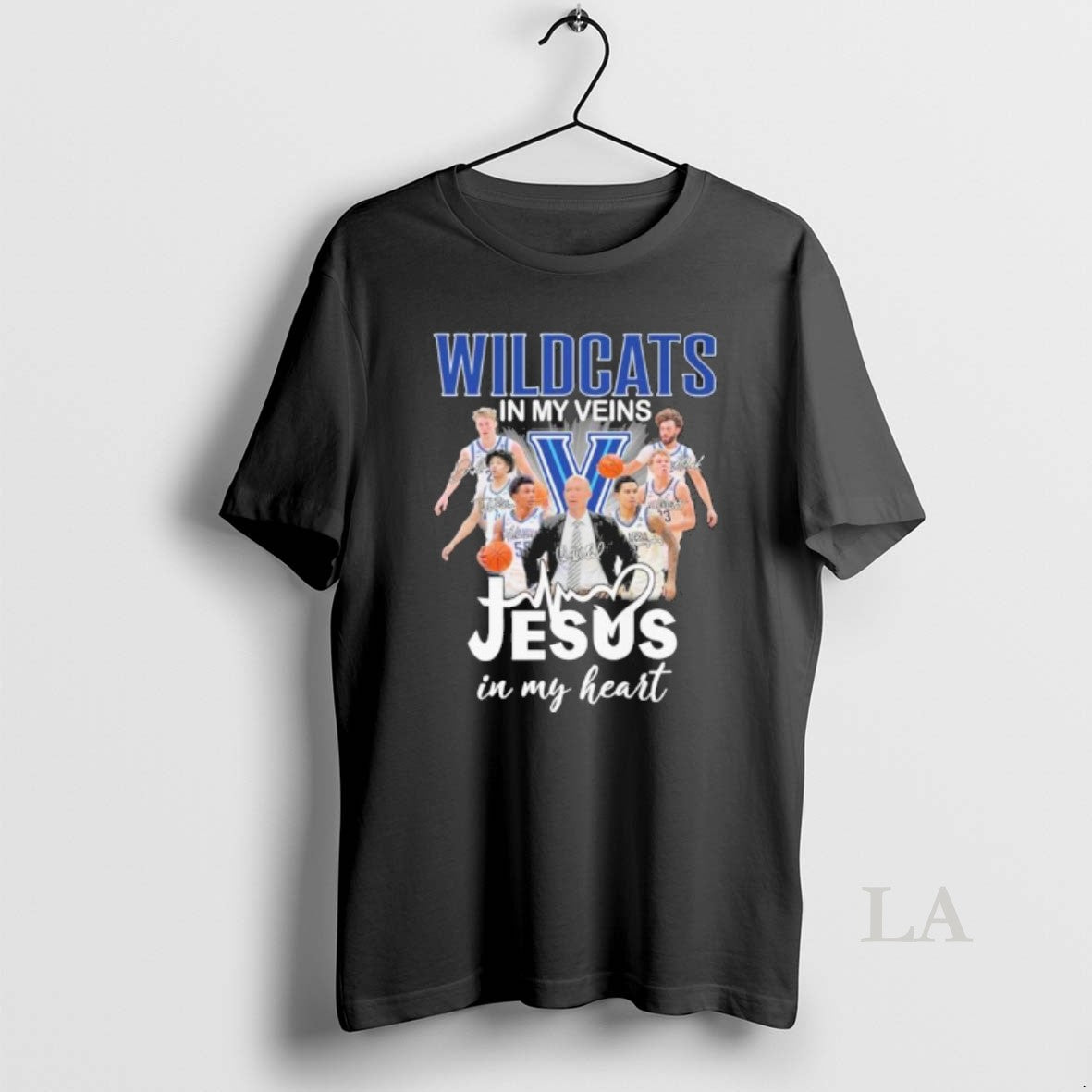 Original Villanova Mens Basketball In My Veins Jesus In My Heart T-Shirts, Hoodie, Sweatshirt | AU01DripNestTees.com