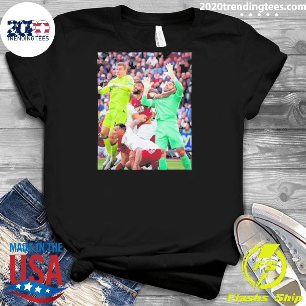 Pablo Fouled David Raya Shirt