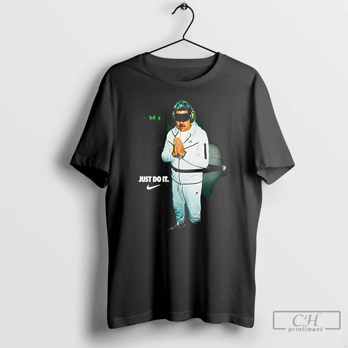 Premium Nicolas Maduro Just Do It 2026 Pray Hand T-Shirts, Hoodie, Sweatshirt | AU01DripNestTees.com