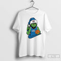 Premium The Grinch In An Oklahoma City Thunder Jersey Santa Hat T-Shirts, Hoodie, Sweatshirt | AU01DripNestTees.com
