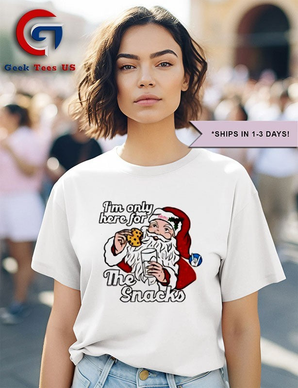 Santa Claus I’m only here for the snacks Xmas shirt