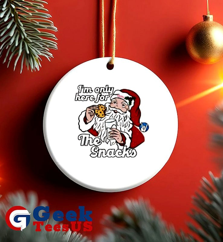Santa Claus I’m only here for the snacks Xmas shirt