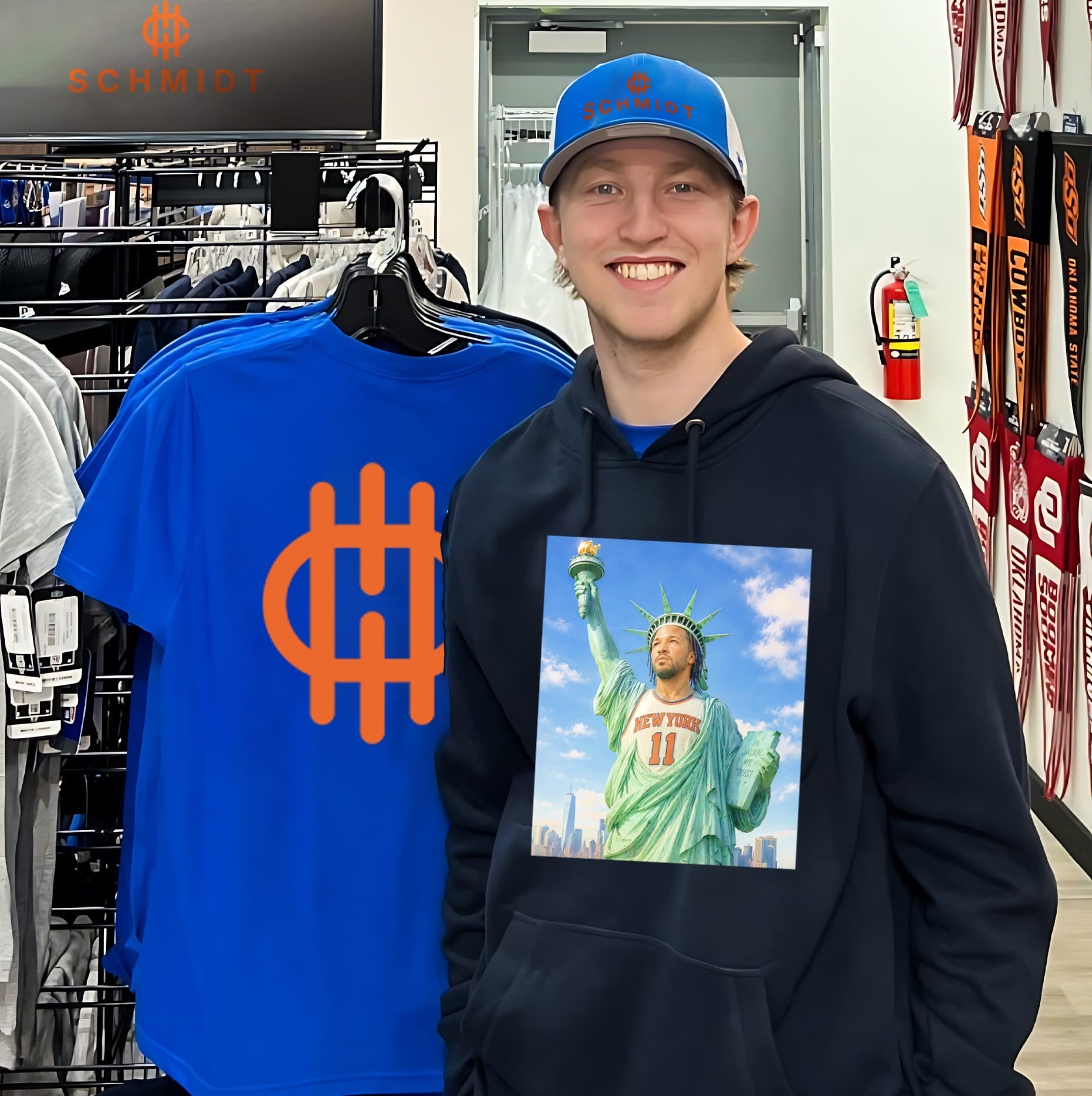 Statue of Liberty but that’s Jalen Brunson shirt