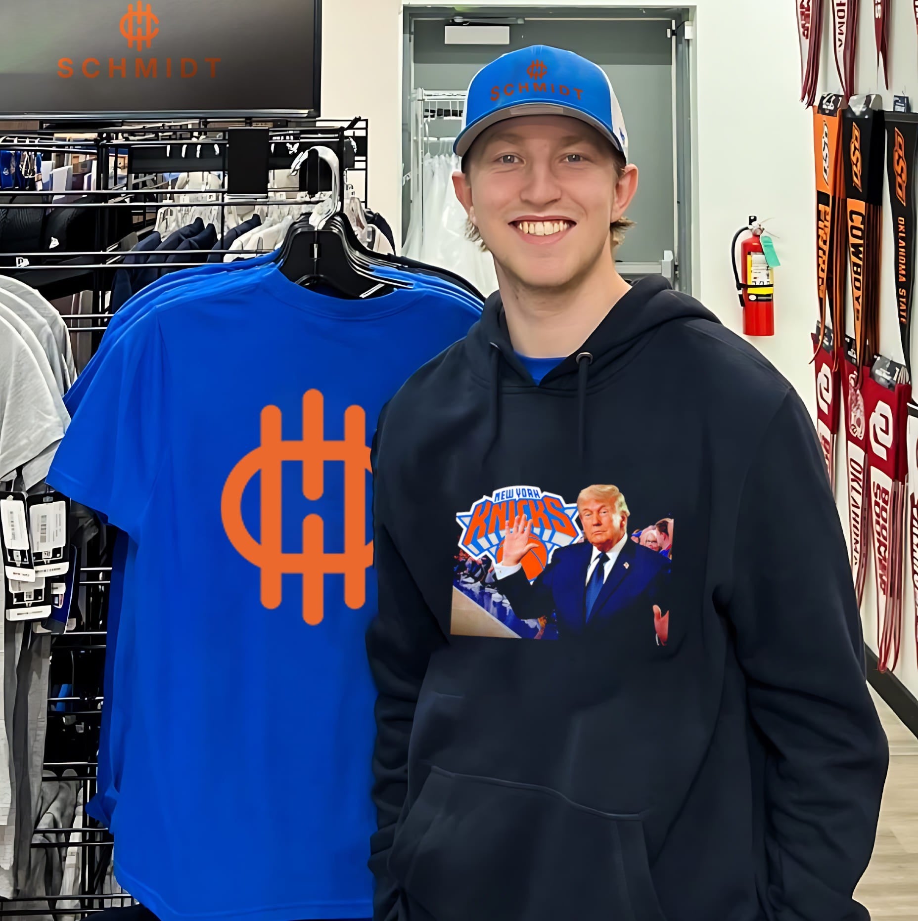 The Trump show New York Knicks logo shirt