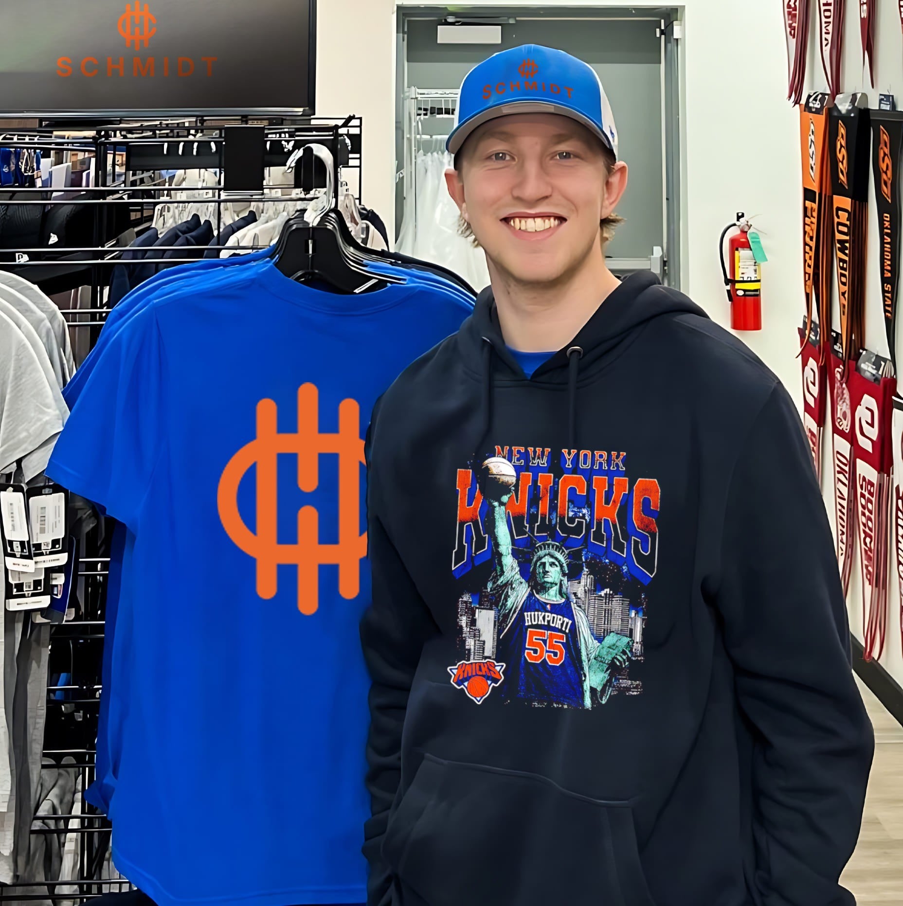 Ariel Hukporti New York Knicks Statue Of Liberty vintage shirt