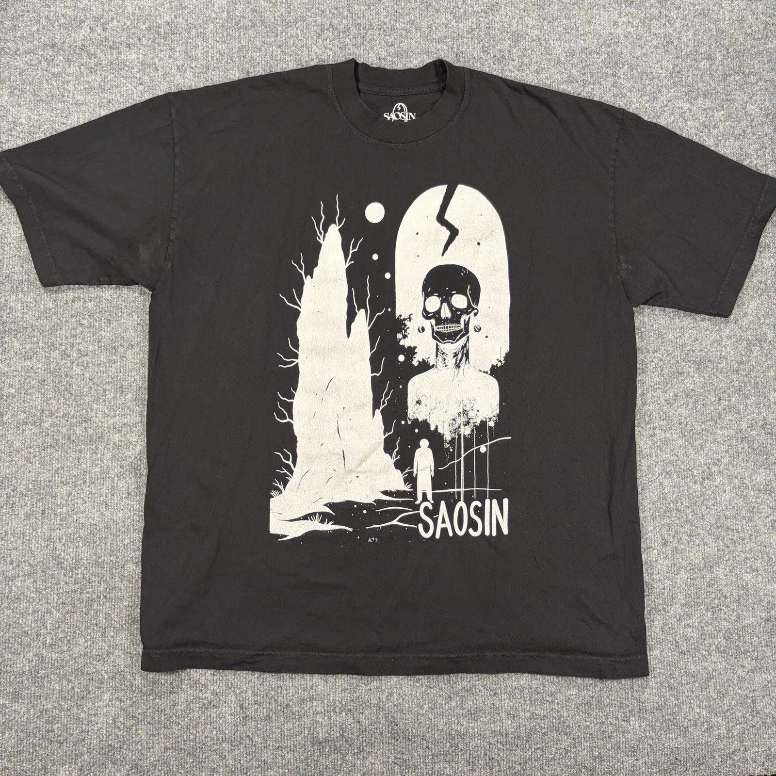 Saosin Black Graphic T-Shirt XL Vintage Style Band T Skull Gravestone AUTHENTIC