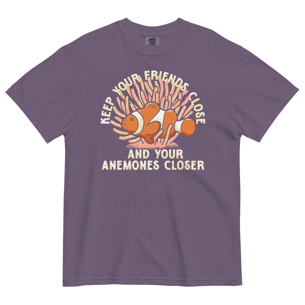 Keep Your Friends Close And Your Anemones Closer Men's Relaxed Fit Tee