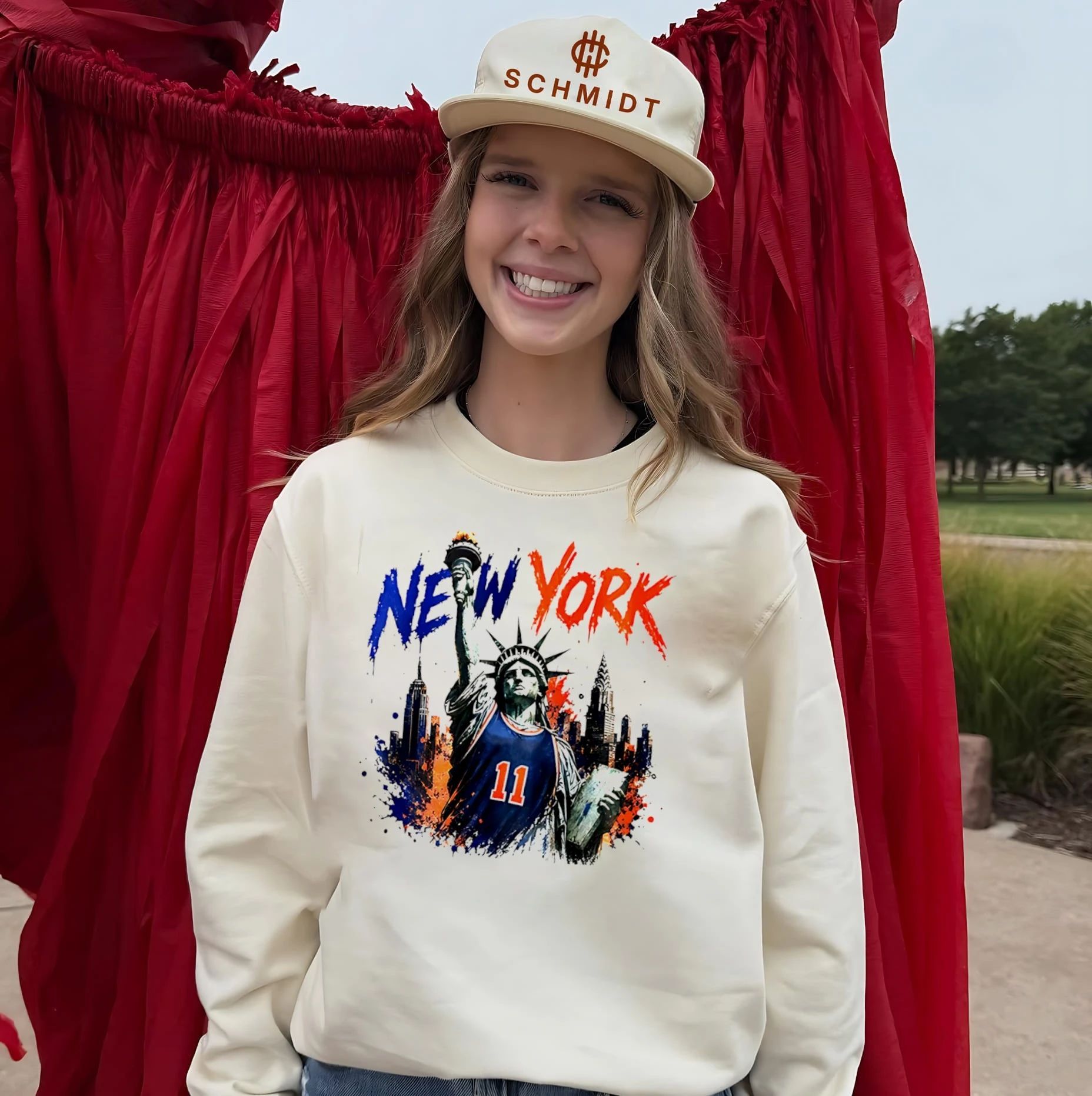Statue of Liberty wearing New York Knicks jersey vintage shirt