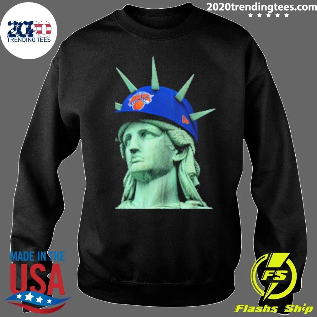New York Knicks Statue of Liberty Wearing Knicks Cap Graphic Shirt
