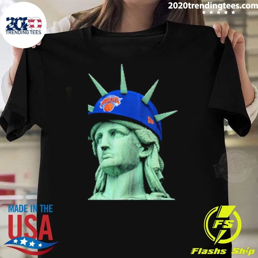 New York Knicks Statue of Liberty Wearing Knicks Cap Graphic Shirt