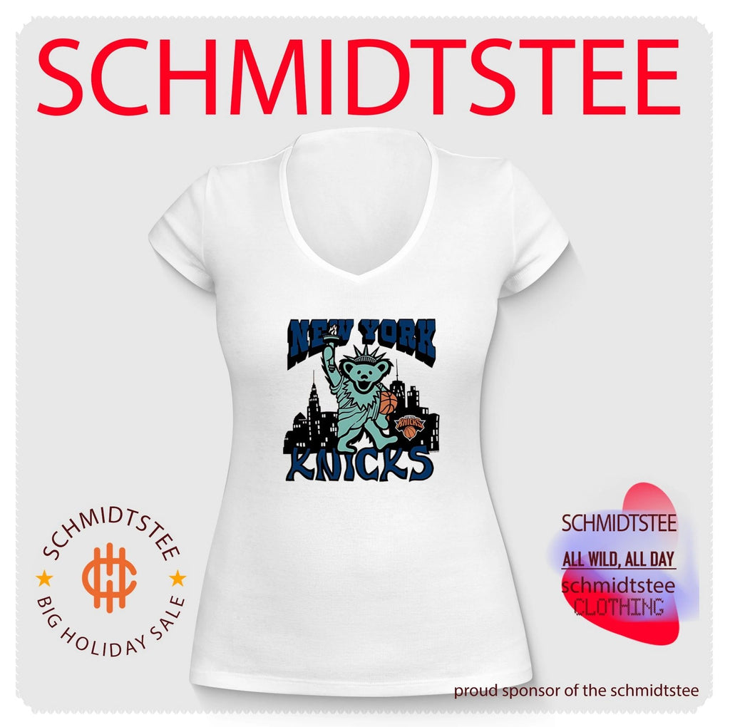 New York Knicks feature Statue of Liberty skyline shirt